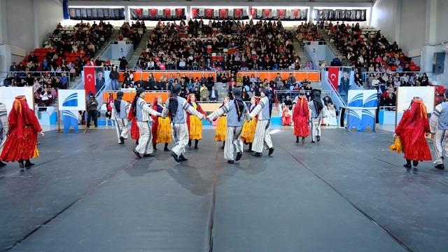 17 üniversite katılıyor! ‘Akşehir Üniversiteliler Kış Şenliği’ başladı