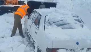 Hayvanlar a&ccedil; kalmasın diye &ccedil;ıktığı yolda &ouml;l&uuml;mden d&ouml;nd&uuml;