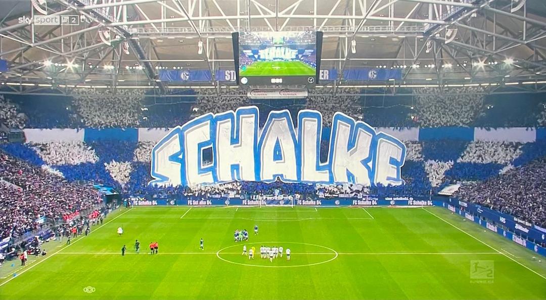 Schalke - Kaiserslautern ma&ccedil;ına Edin Dzeko ve Kenan Karaman damgası! İpten aldılar 6