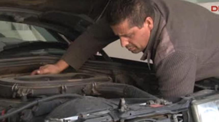 Motor ustası, egzozdan çıkan zehirli gazları yok eden cihaz üretti