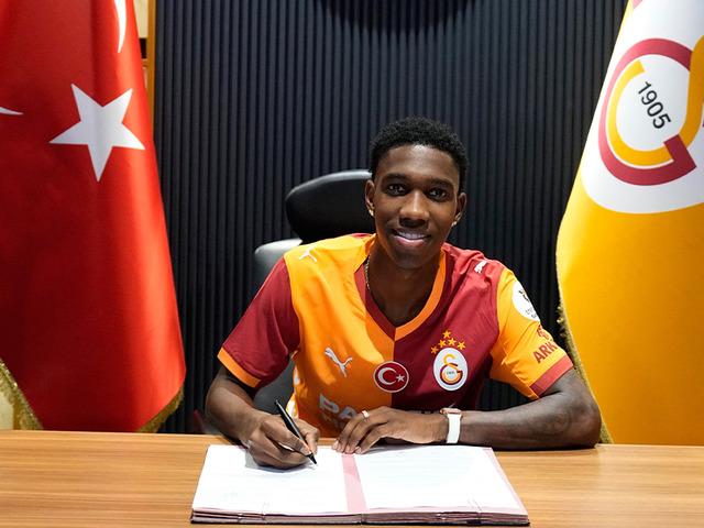 Galatasaray Yaser Asprilla transferini resmen duyurdu!