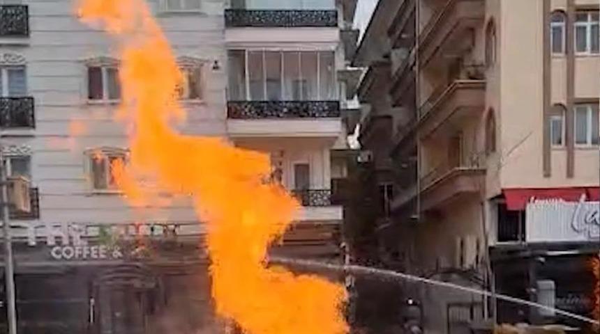 Kırıkkale'de doğal gaz boru hattı patladı, alevler metrelerce y&uuml;kseldi