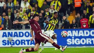 Fenerbahçe evinde Göztepe'ye takıldı! Zirve yarışında yara aldı