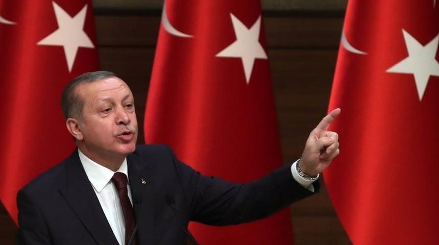Erdoğan Merkez Bankası'nı eleştirdi, Dolar/TL kuru 3,90'ı gördü