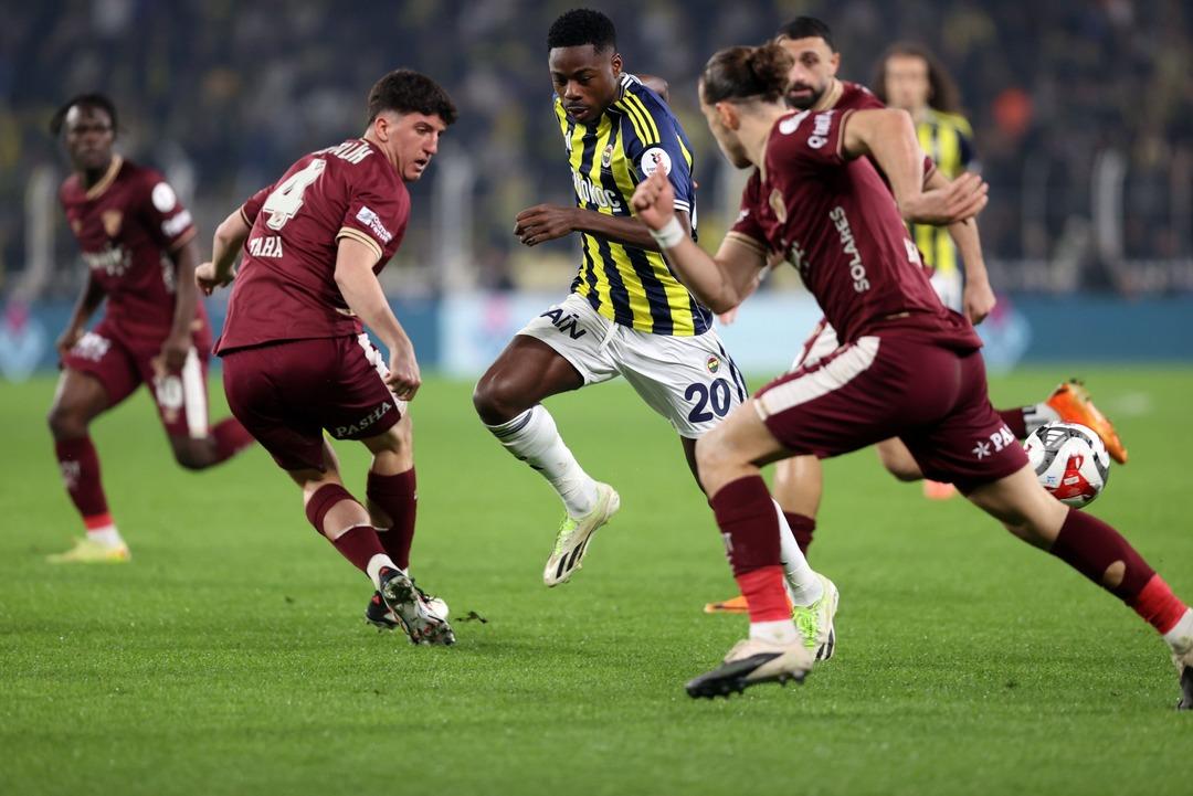 (&Ouml;zet) Fenerbah&ccedil;e - G&ouml;ztepe Ma&ccedil;ı &Ouml;zeti ve T&uuml;m &Ouml;nemli Anları 7