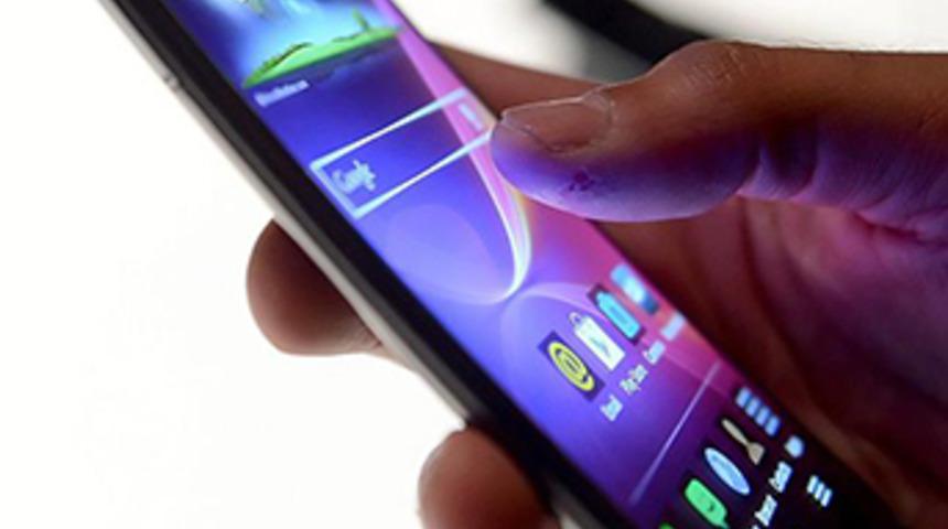 Android telefonlar kullanıcılarının bilgilerini depoluyor