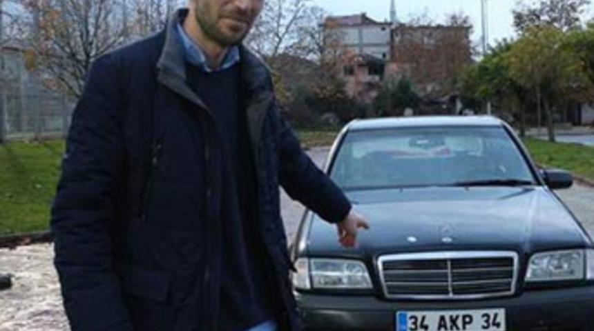 '34 AKP 34' plakalı otomobilini 500 bin TL'ye satışa çıkardı