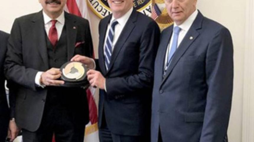 ABD'de lobi atağı!
