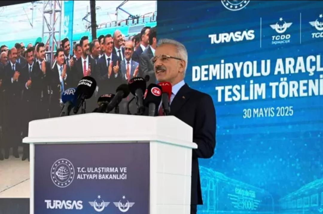 Bakan Uraloğlu yeni rekoru duyurdu  174 basamak birden y&uuml;kseldi  1