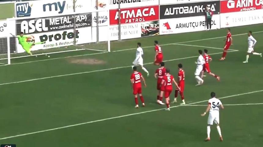 Ağlara giden top &ccedil;izgiyi ge&ccedil;medi diye iptal edildi! TFF 3.Lig'de inanılmaz hakem hatası