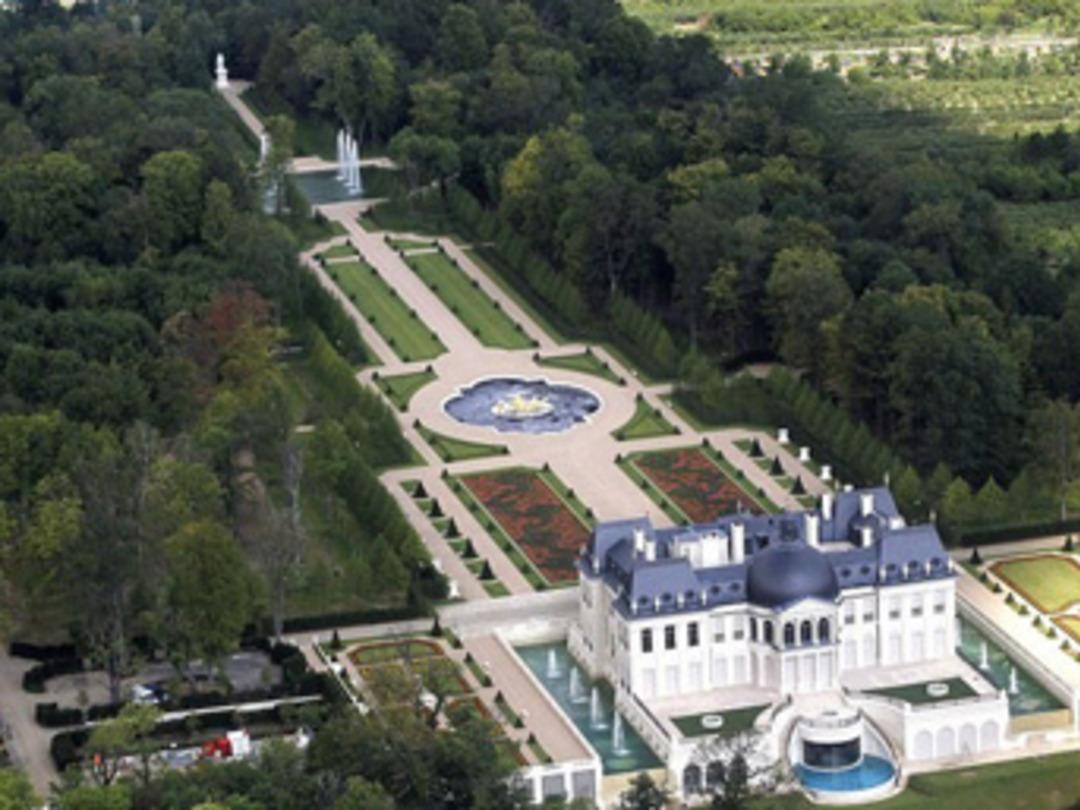 D&uuml;nyanın en pahalı evini Veliaht Prens Muhammed bin Salman&rsquo;ın aldığı ortaya &ccedil;ıktı