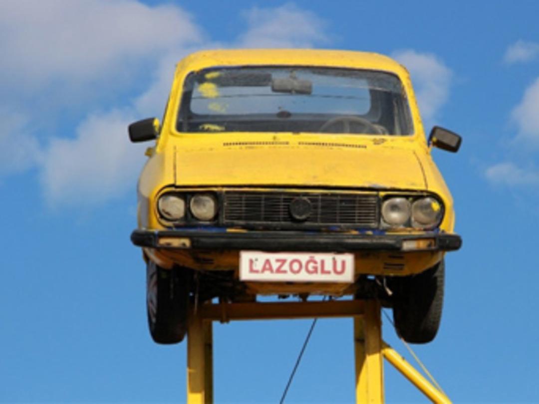 Karadenizli kaportacı yaptı, g&ouml;ren d&ouml;n&uuml;p bir daha bakıyor