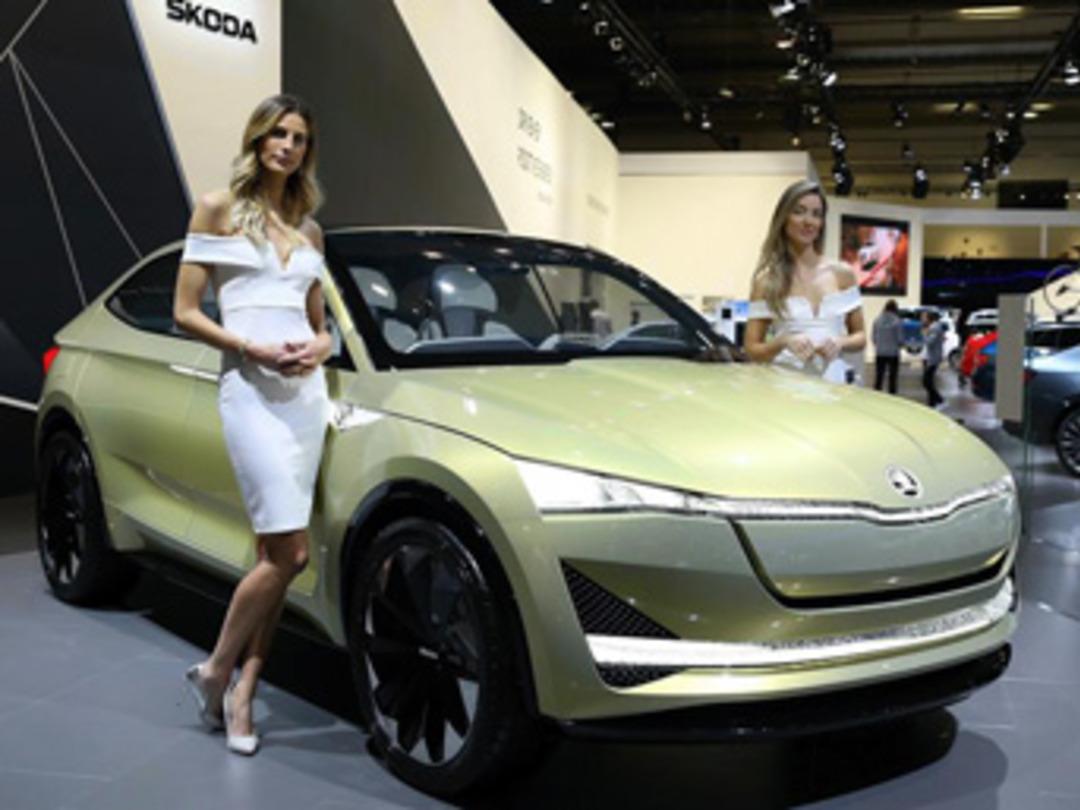 Bu otomobiller r&uuml;yalarınızı s&uuml;sleyecek!