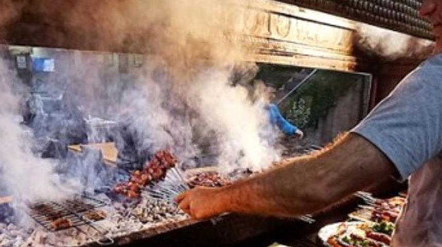 Fakir kebabına talep arttı, esnaf şehir dışından et getiriyor