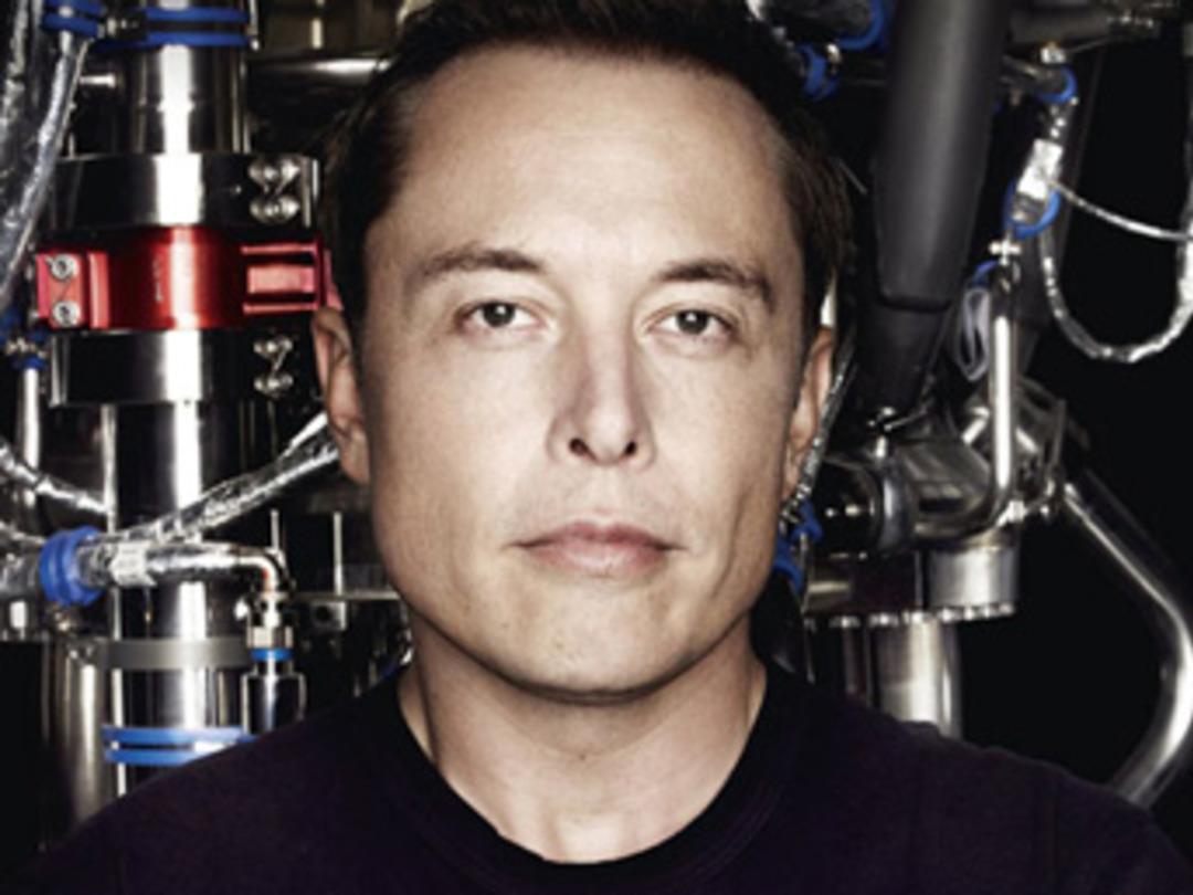 Elon Musk &ccedil;&ouml;llere d&uuml;şt&uuml;