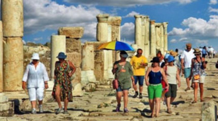 Turizmden 26.3 milyar dolar geldi