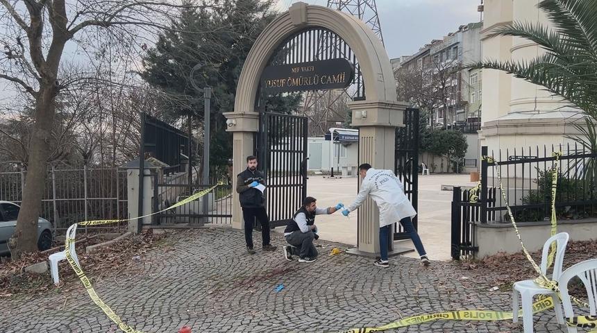 Yer: Kağıthane! Ağabey, annesinin cenazesinde kardeşini silahla vurarak &ouml;ld&uuml;rd&uuml;