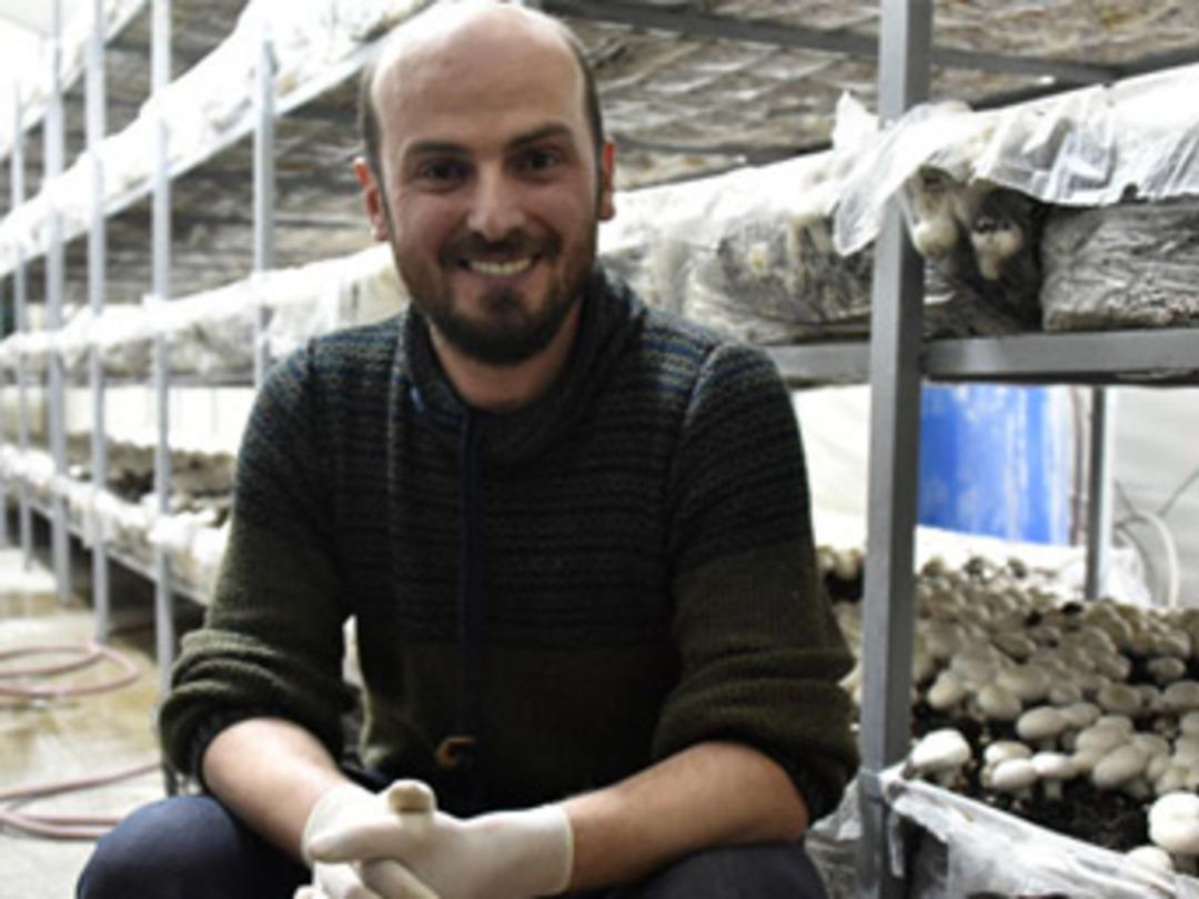 Ailesiyle birlikte bin 200 ton mantar &uuml;retiyor