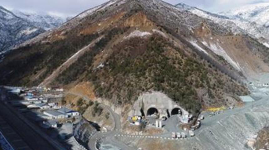 Yeni Zigana Tüneli inşaatında yüzde 41 seviyesine ulaşıldı