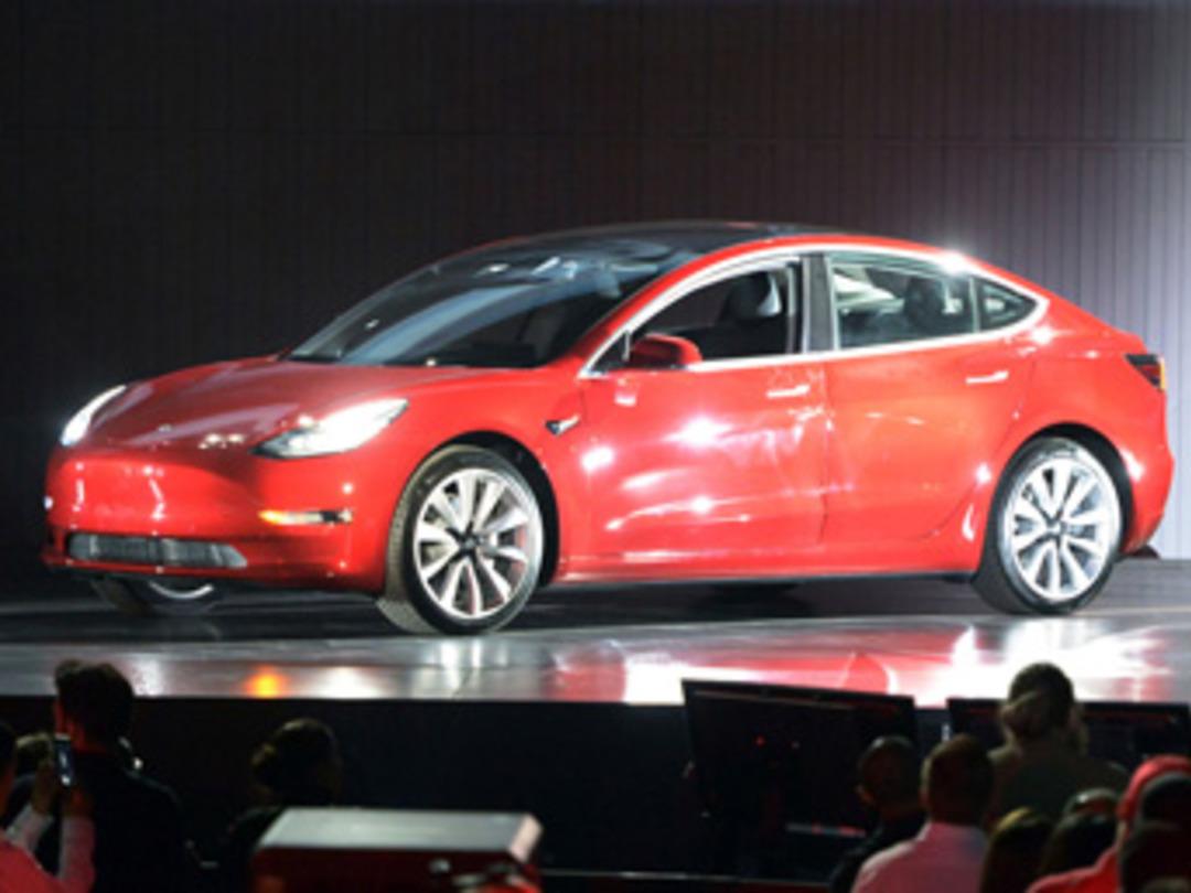 Tesla T&uuml;rkiye'de mağaza a&ccedil;ıyor