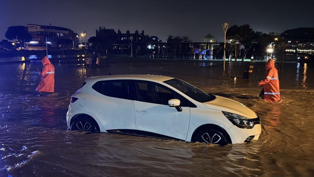 Hem yağış hem fırtına geliyor! Meteoroloji den 17 il i&ccedil;in uyarı 2