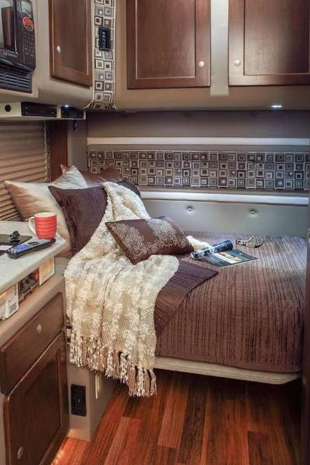 İ&ccedil;indeki l&uuml;ks hayrete d&uuml;ş&uuml;rd&uuml;! 