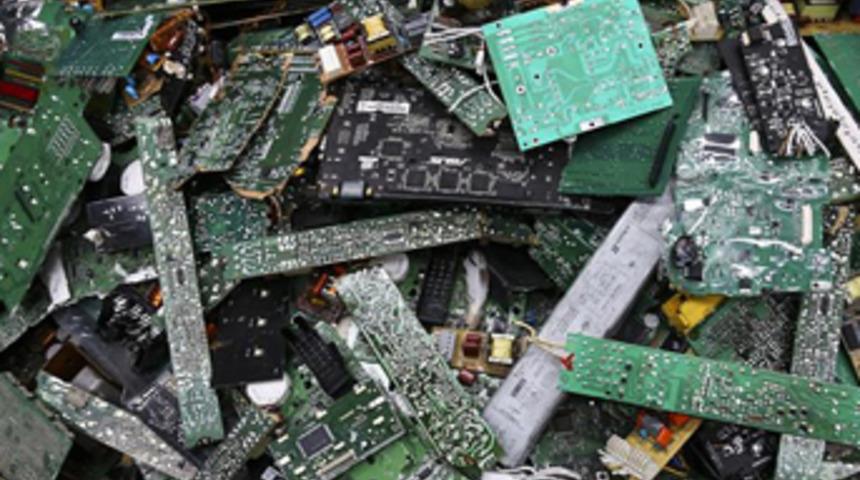 'Hurdaya harcanan parayla 3 yerli ve milli otomobil fabrikası kurabiliriz'
