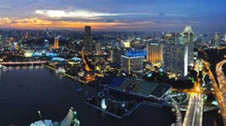 Bütçe fazlası veren Singapur parayı dağıtacak