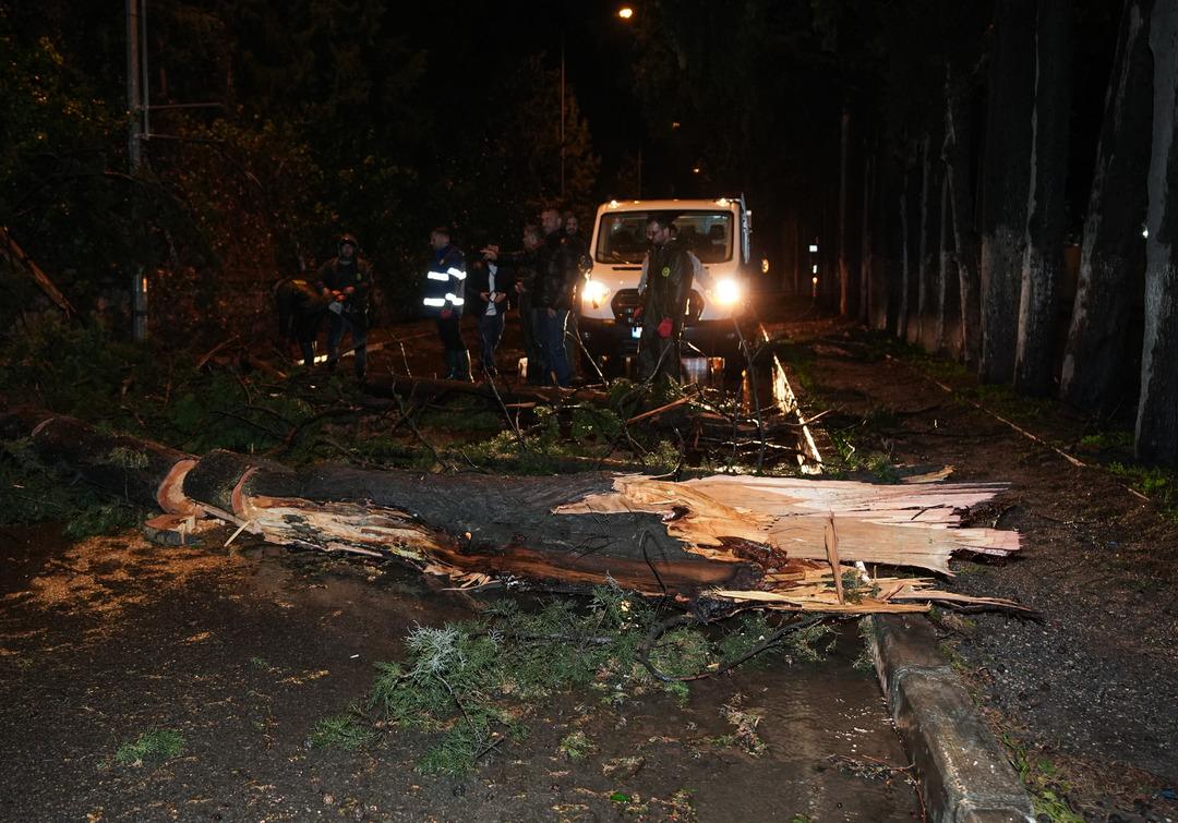 Hem yağış hem fırtına geliyor! Meteoroloji den 17 il i&ccedil;in uyarı 1