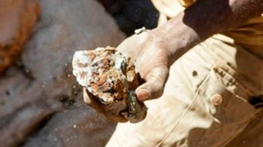 Kullanıcılar isyan etmişti! Apple kobalt maddesinin peşine düştü