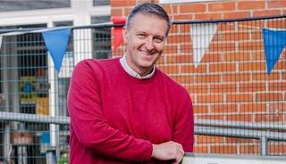 Fetiş sitesinde mesajları ortaya &ccedil;ıktı! Meslekten atıldı...