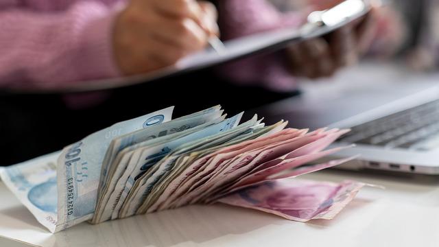 Bankalar kredi musluklarını açıyor! 1 milyon lirayı 60 ay vadeyle veriyorlar