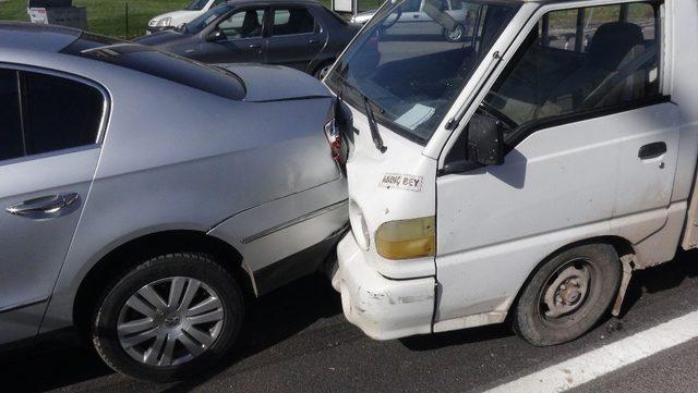 Aksaray’da 4 araçlık zincirleme kaza