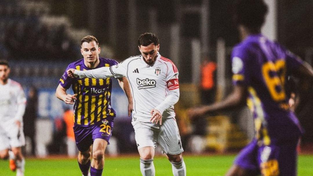 Nihat Kahveci canlı yayında çıldırdı! "Az kaldı, istifa diyeceğim. Hep mazeret..." 2