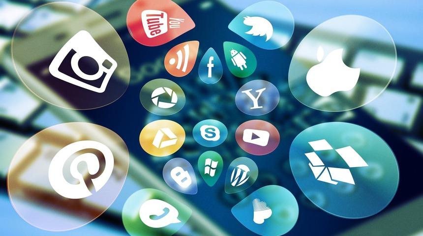 Fransa'da 15 yaş altına sanal medya yasağı