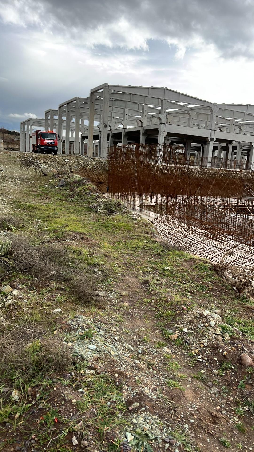 Bursa da bir inşaatta g&ouml;&ccedil;&uuml;k yaşandı: 1 iş&ccedil;i hayatını kaybetti! 3