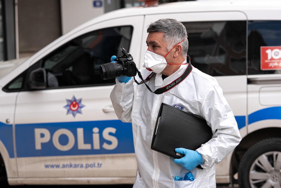 Yer: Ankara! Eski eşini ağır yaraladı, kayınvalidesini &ouml;ld&uuml;rd&uuml;! Aynı silahla intihar etti 1