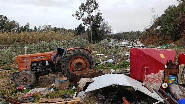 Manavgat&rsquo;ta hortum 300 d&ouml;n&uuml;ml&uuml;k alanda seraları yerle bir etti 12