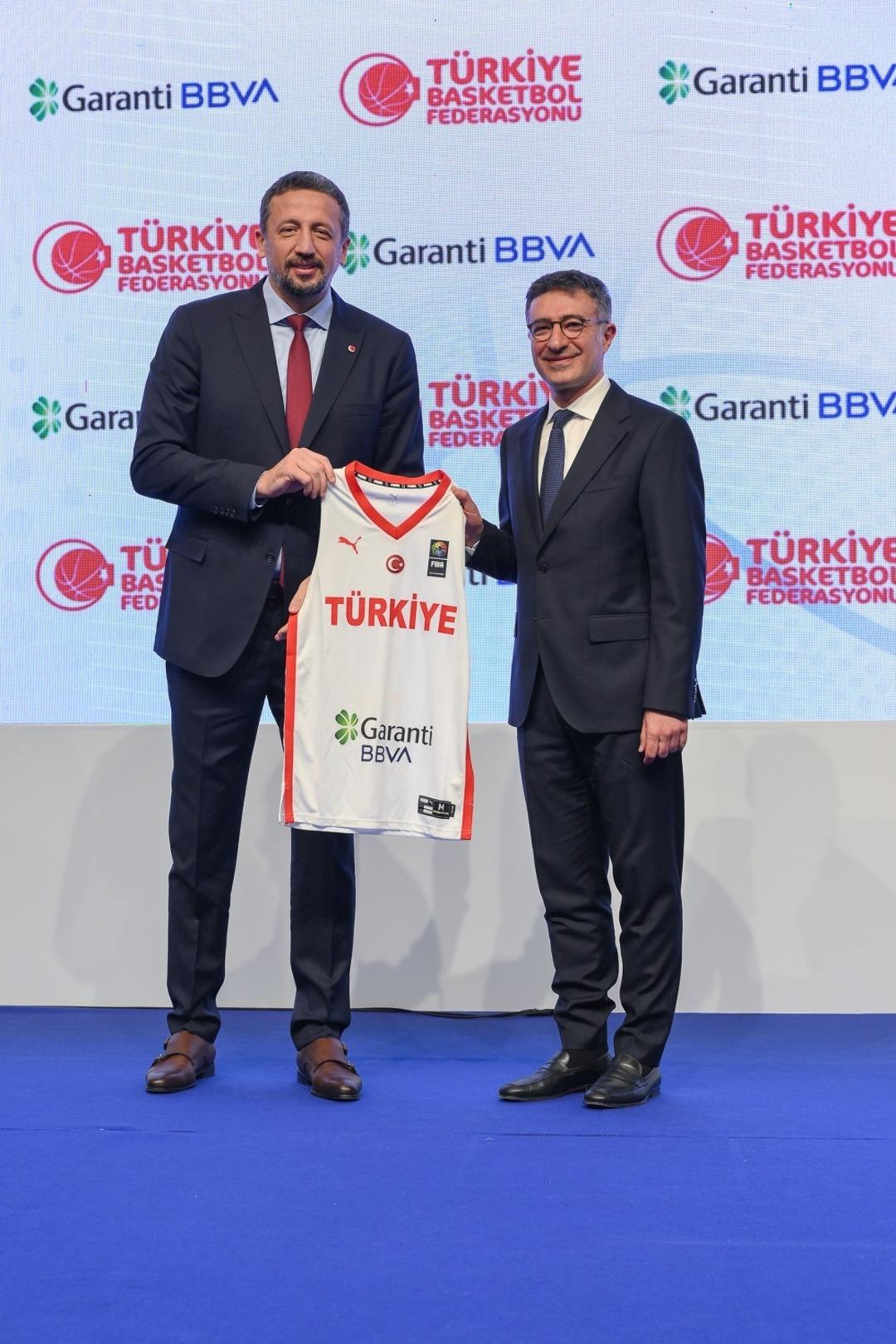 Garanti BBVA ile Türkiye Basketbol Federasyonu arasında yeni sponsorluk anlaşması! 25 yılı aştı 1