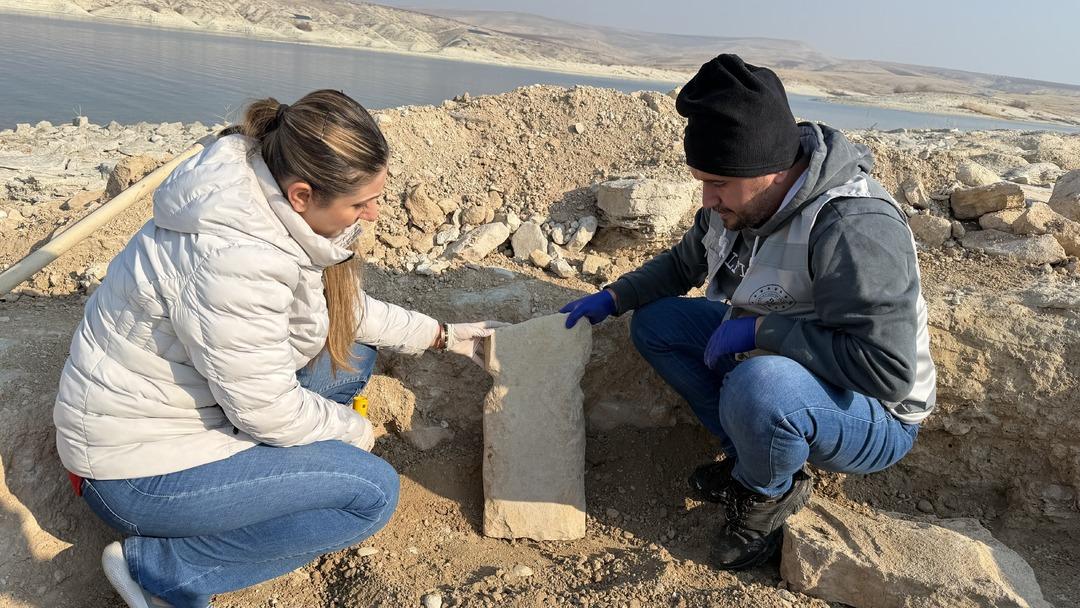 Bir ili heyecan sardı! Sular &ccedil;ekildi, tarih ortaya &ccedil;ıktı 3
