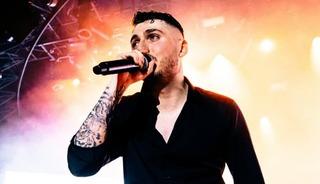 Şarkıları Spotify'dan tek tek kaldırıldı! Ağzına geleni saydı 