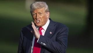 Trump g&ouml;z&uuml;n&uuml; dikti, a&ccedil;ık a&ccedil;ık tehdit etti: Yakında &ccedil;&ouml;kecek!