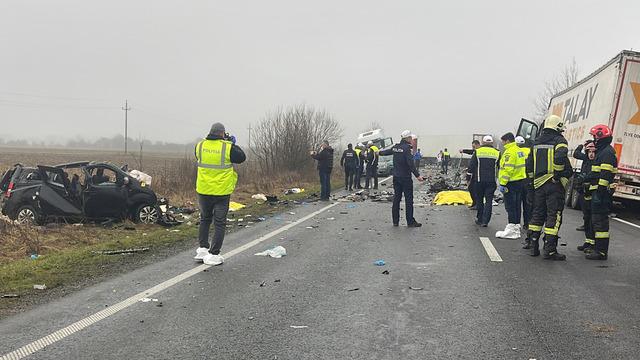 Fransa deplasmanına giden 7 PAOK'lu taraftar hayatını kaybetti! İntihar gibi kaza...