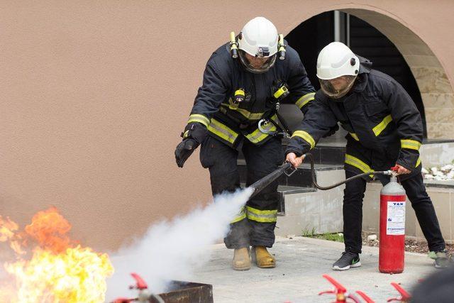 Taksi Şof&ouml;rlerine Eğitim