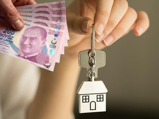 İhtimali bile yetti: Krediler d&uuml;şmeden fiyatlar u&ccedil;maya başladı