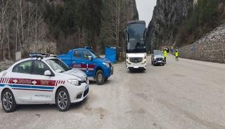 Burdur&rsquo;da 1 haftada 381 ara&ccedil; ve s&uuml;r&uuml;c&uuml;s&uuml;ne idari ceza uygulandı