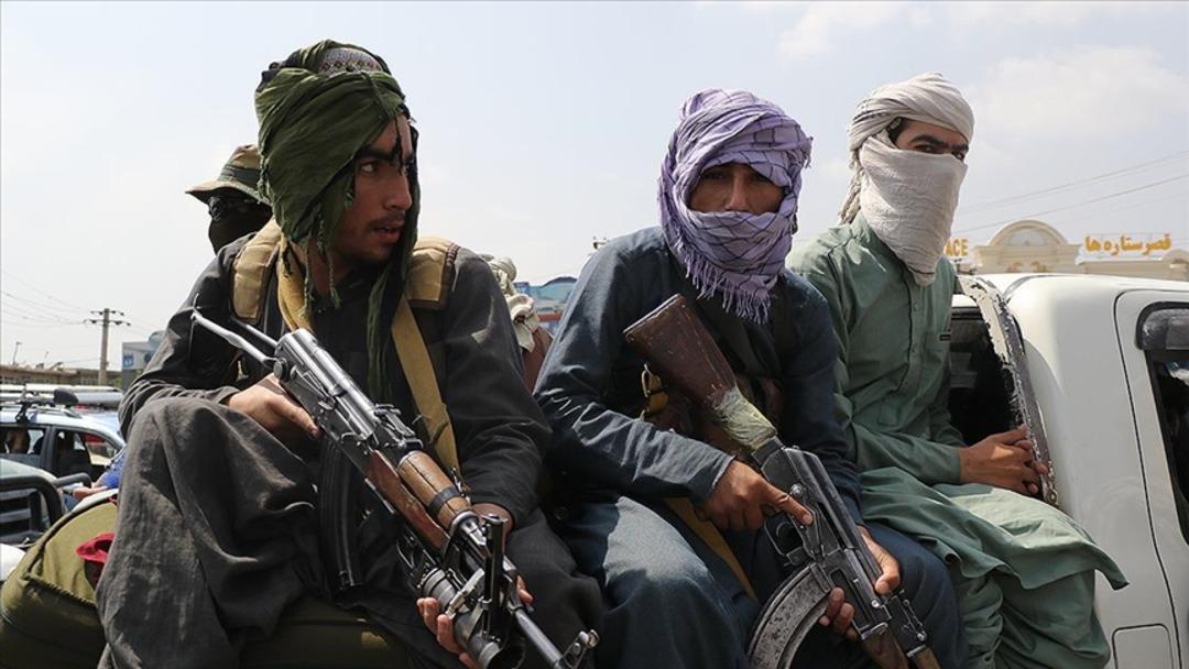 Afganistan da k&ouml;lelik yasalaştı! Taliban dan yeni ceza kanunu: Kız &ccedil;ocuklarına eğitim yasak! 1