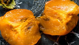 Yanlış yiyen hastanelik oluyor! Bu şekilde t&uuml;kettiğinizde bağırsakları tıkıyor