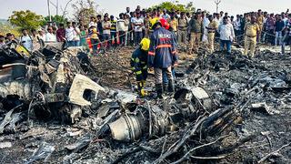 Hindistan'da uçak kazası: Başkan yardımcısı da oradaymış! 5 kişi hayatını kaybetti