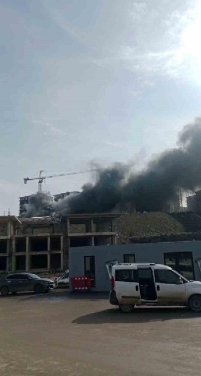 Konteyner yatakhane alevlere teslim oldu 4